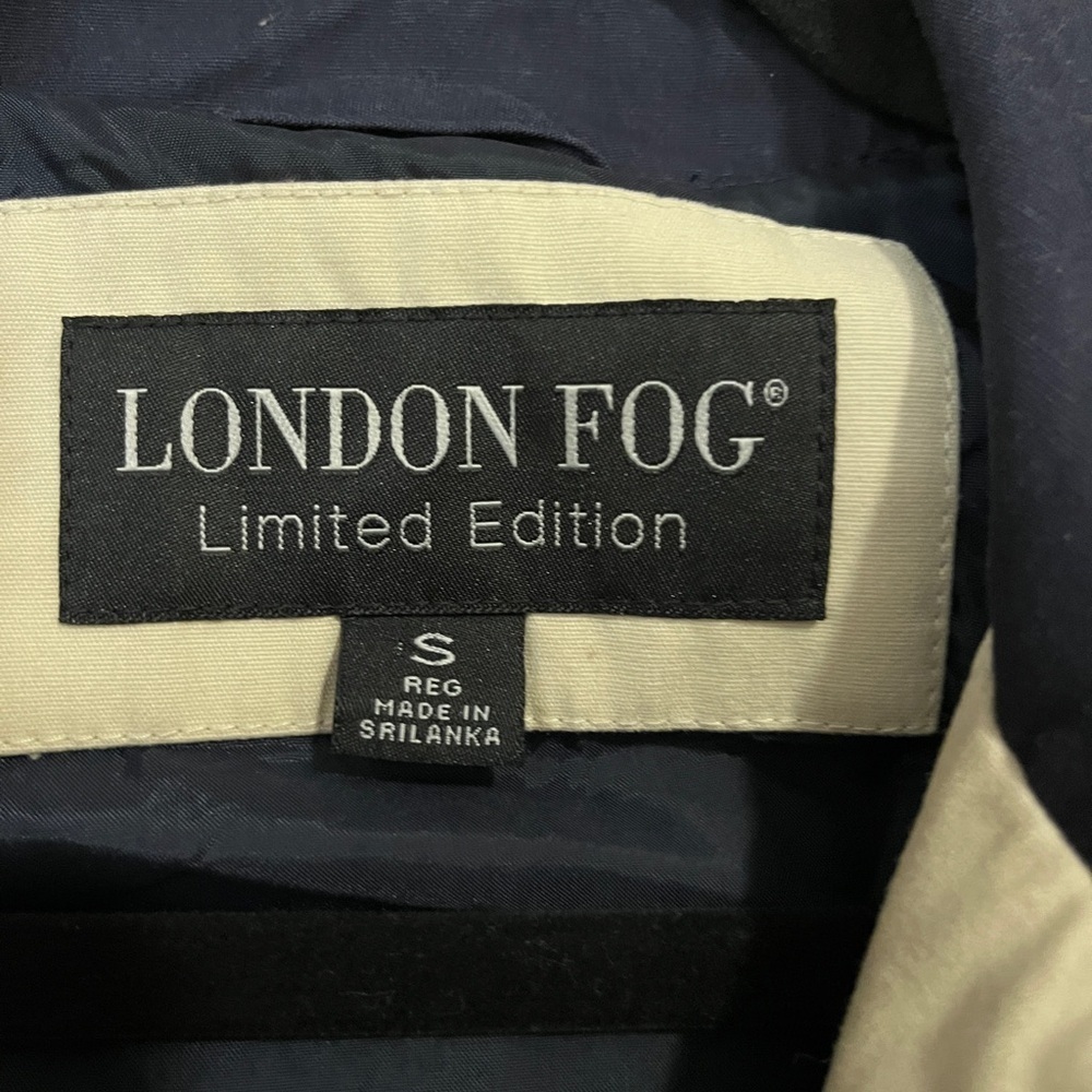 London Fog Limited Edition Jacket - Dark Blue and Light Tan Trim Size S - Picture 5 of 12